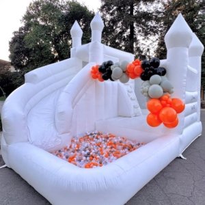 Grand Bouncy Castle Per Hour